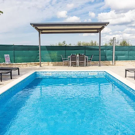 San Antonio With Private Swimming Pool *