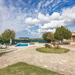 San Antonio With Private Swimming Pool וילה